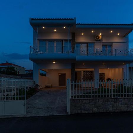 Costa Vasia Seaside Suites And Apartments Врахати Экстерьер фото