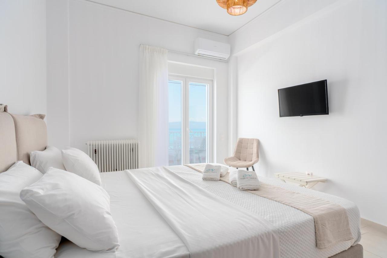 Costa Vasia Seaside Suites And Apartments Врахати Экстерьер фото