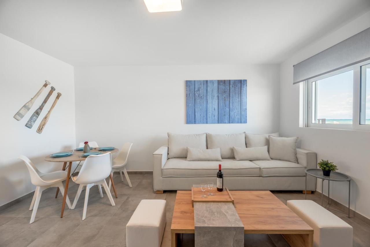 Costa Vasia Seaside Suites And Apartments Врахати Экстерьер фото