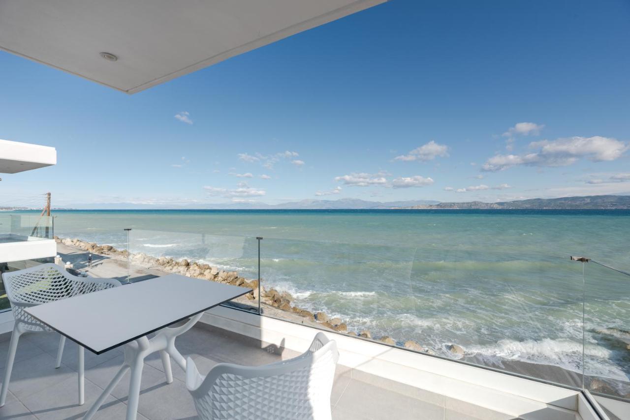 Costa Vasia Seaside Suites And Apartments Врахати Экстерьер фото