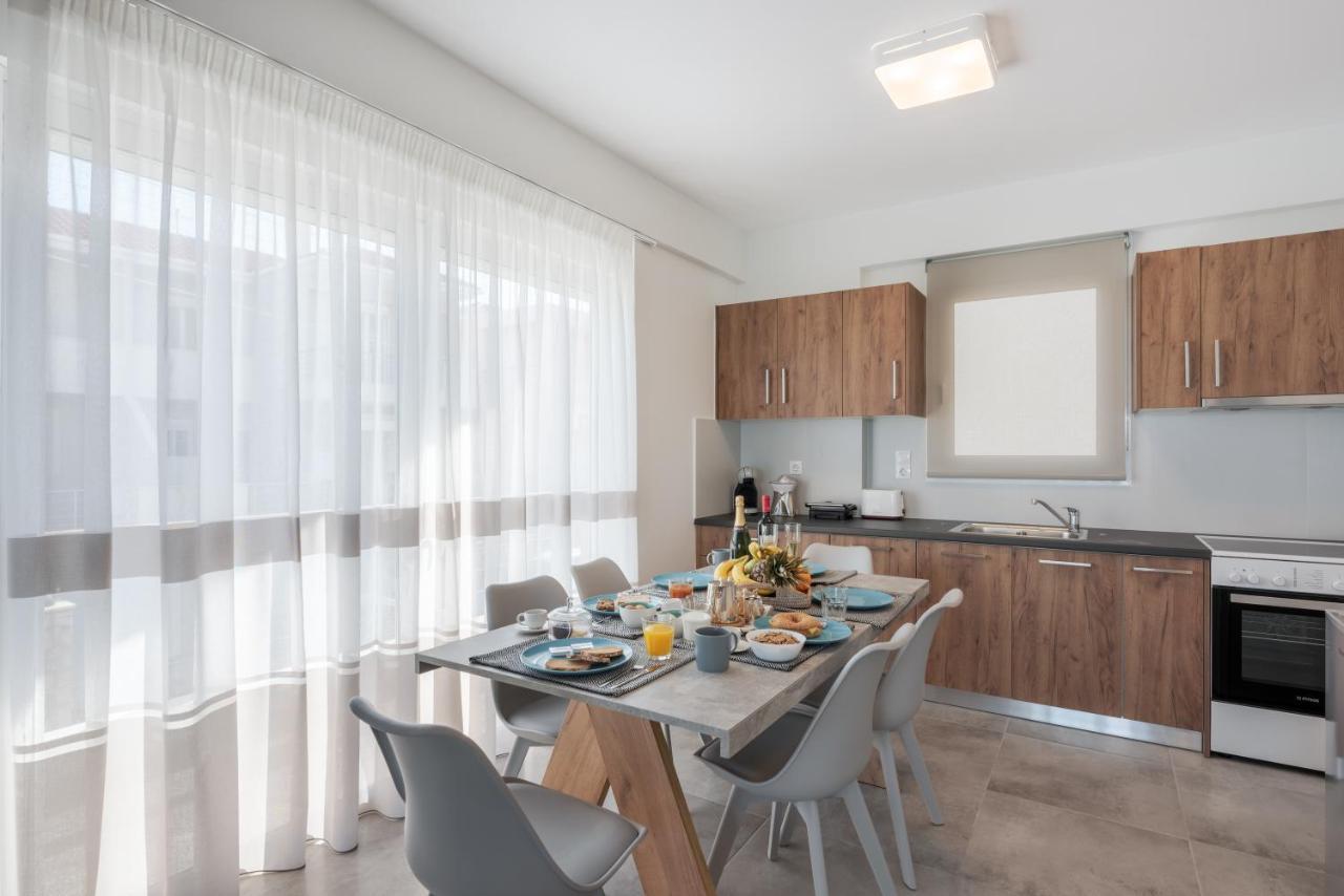 Costa Vasia Seaside Suites And Apartments Врахати Экстерьер фото