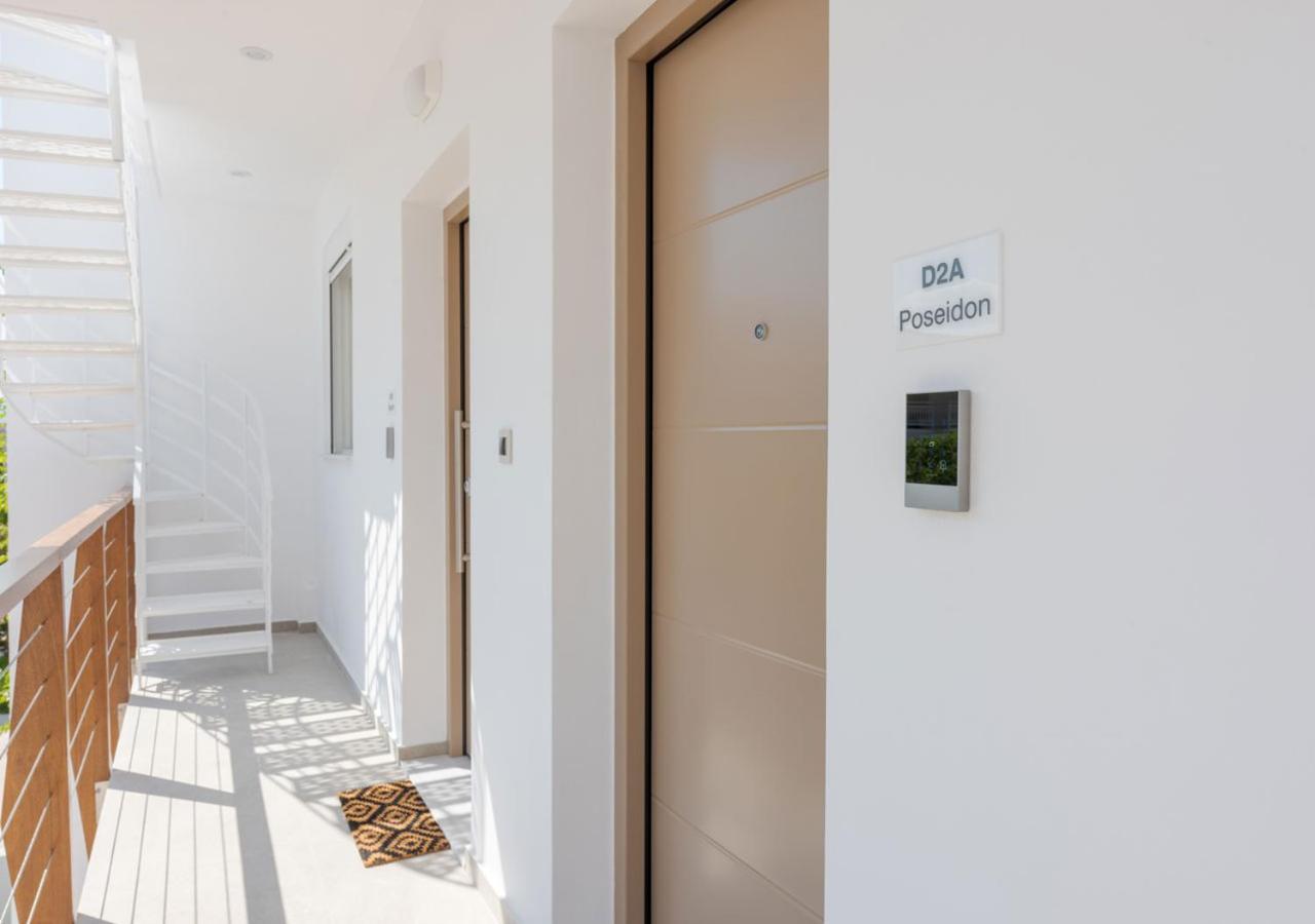 Costa Vasia Seaside Suites And Apartments Врахати Экстерьер фото