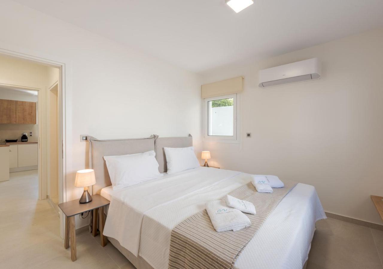 Costa Vasia Seaside Suites And Apartments Врахати Экстерьер фото