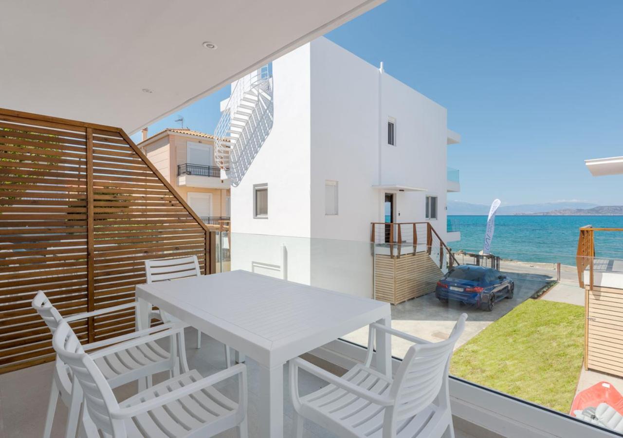 Costa Vasia Seaside Suites And Apartments Врахати Экстерьер фото