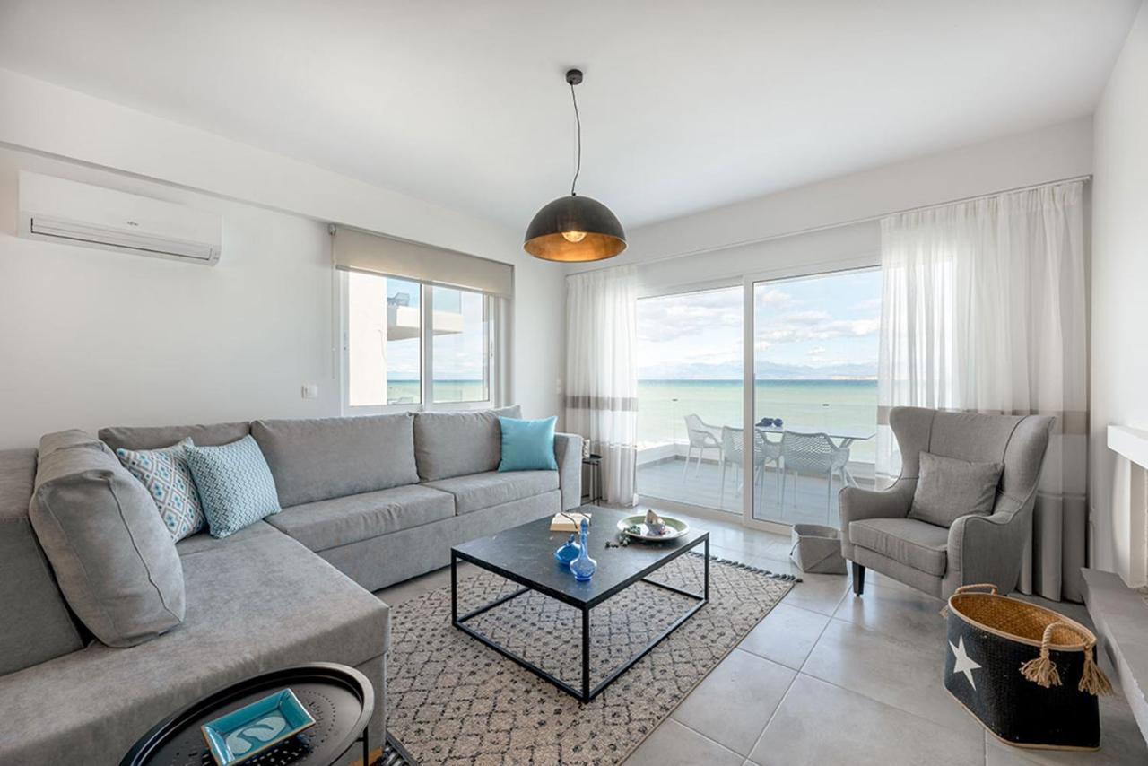 Costa Vasia Seaside Suites And Apartments Врахати Экстерьер фото